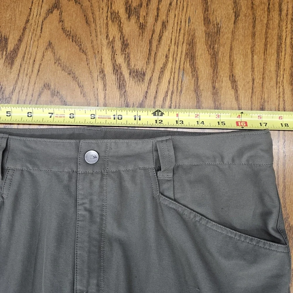 The North Face Tech Pants Mens 34x30‎ Olive Green Outdoor Hiking Straight Leg
